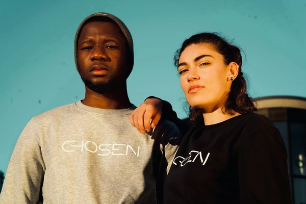 How Does British Women's Fashion Impact Cultural Identity?